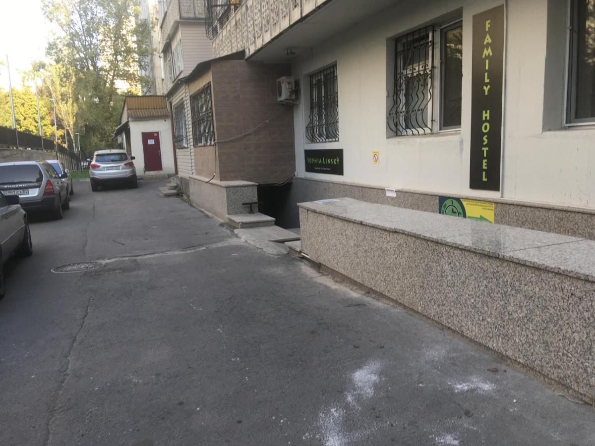 Family Hostel Almaty Luaran gambar